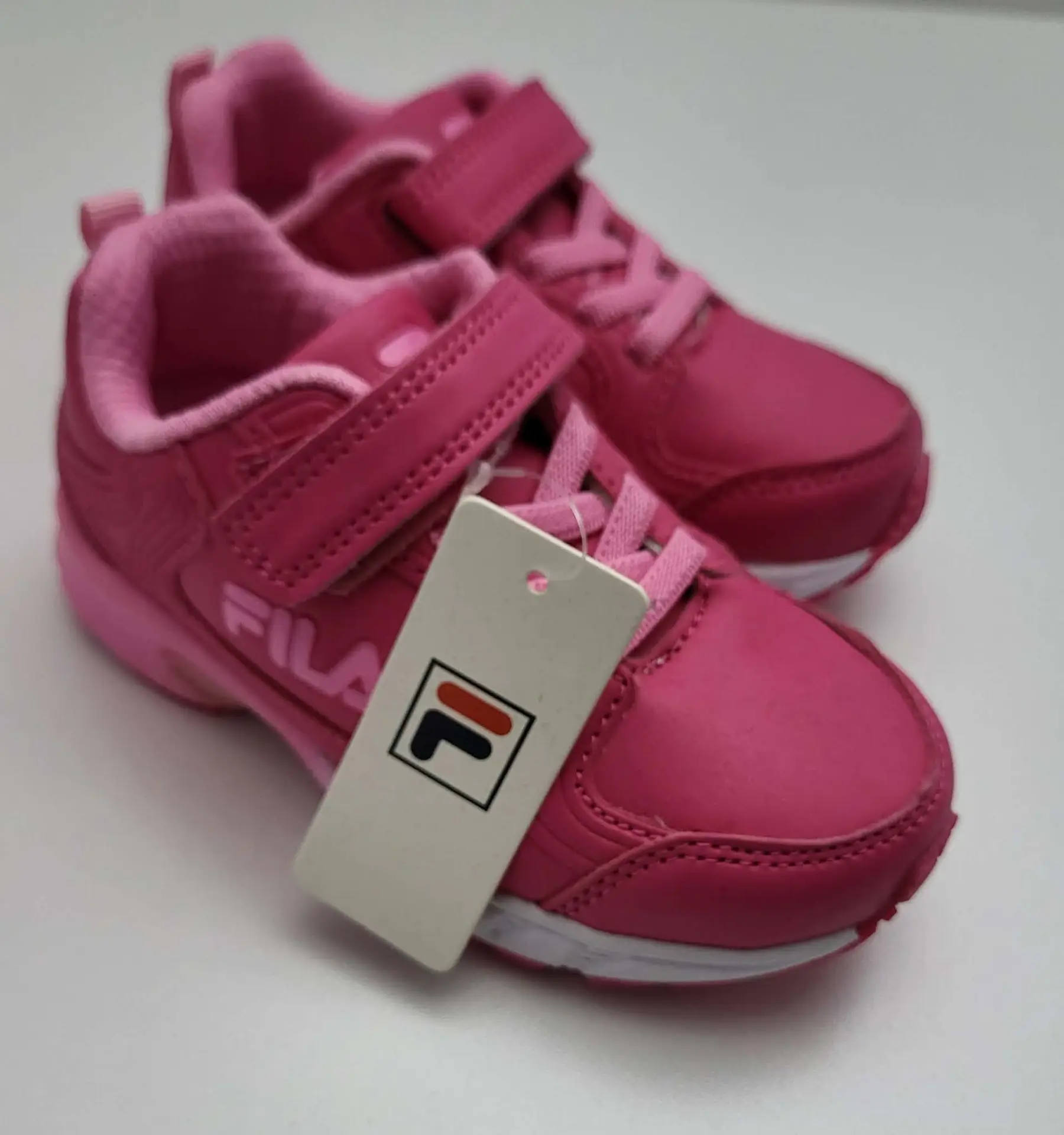 athlitika-papoutsia-koritsi-fila-fuchsia-pink-velcro-main